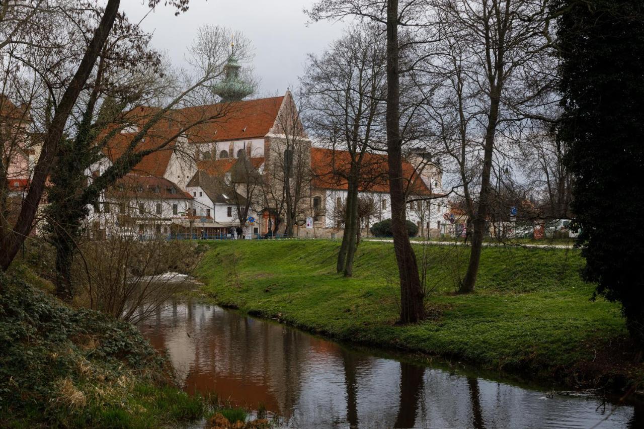 Litvan Sunset Apartments Czeskie Budziejowice Zewnętrze zdjęcie