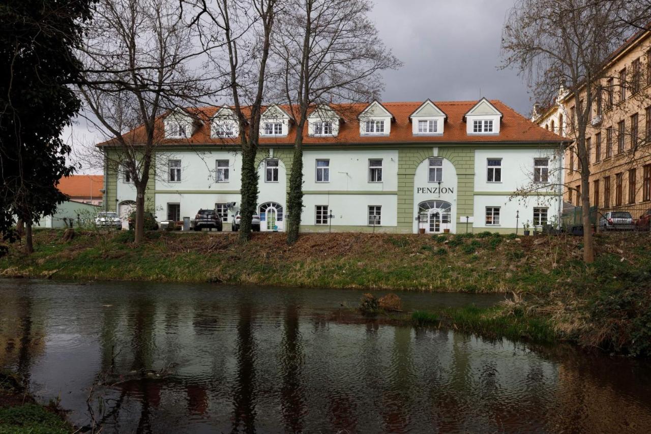 Litvan Sunset Apartments Czeskie Budziejowice Zewnętrze zdjęcie